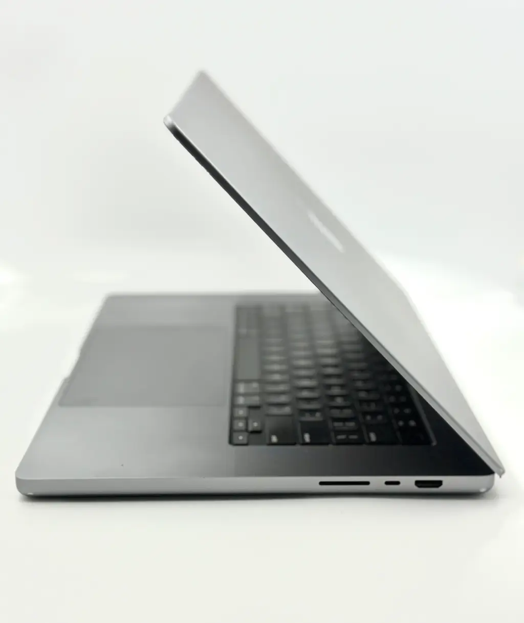 apple macbook m2 pro chip 16inch (preowned)