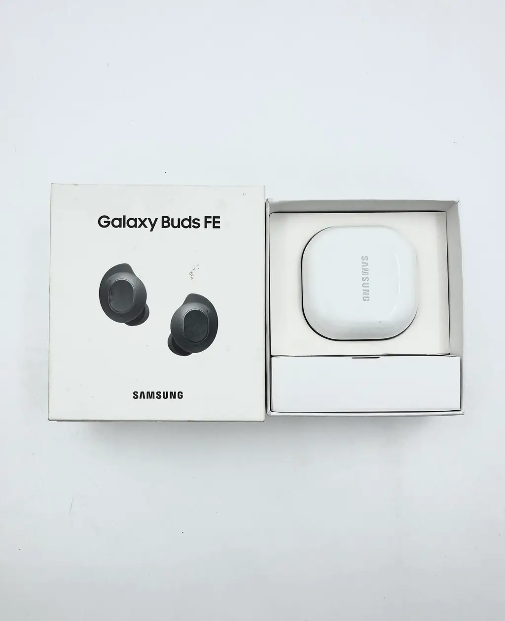 samsung galaxy buds fe (preowned)